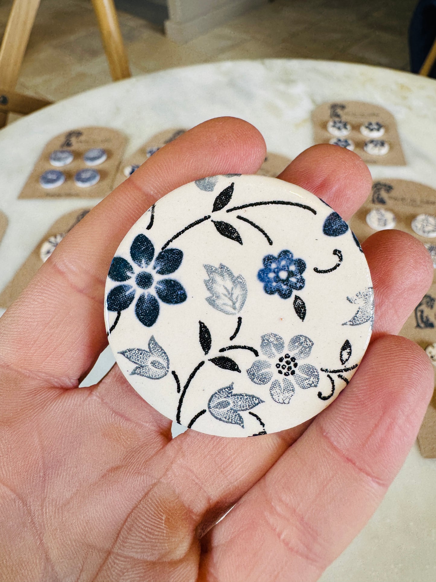Magnet rond fleurs