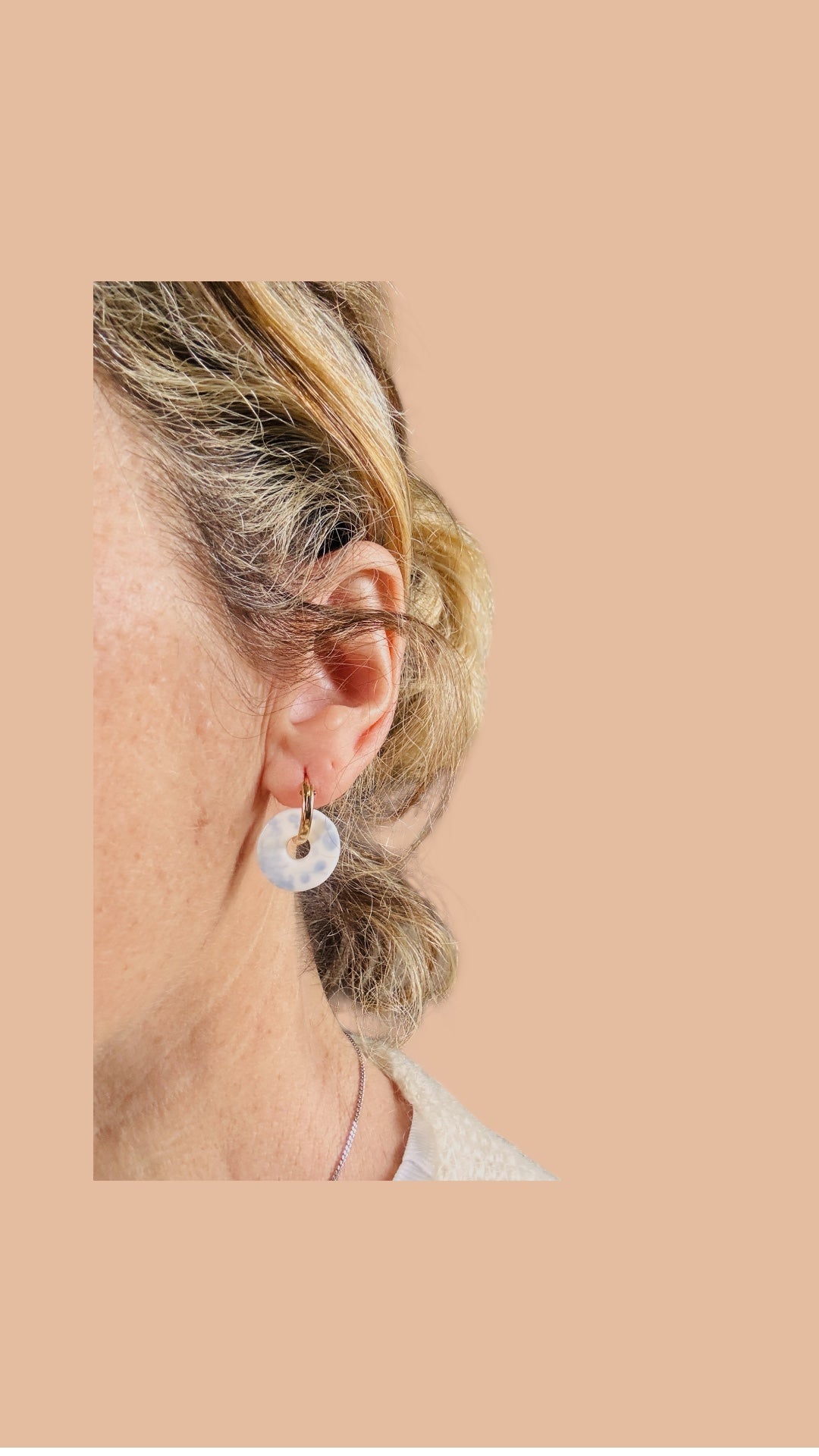 Boucles d'oreilles en porcelaine fleurs bleues