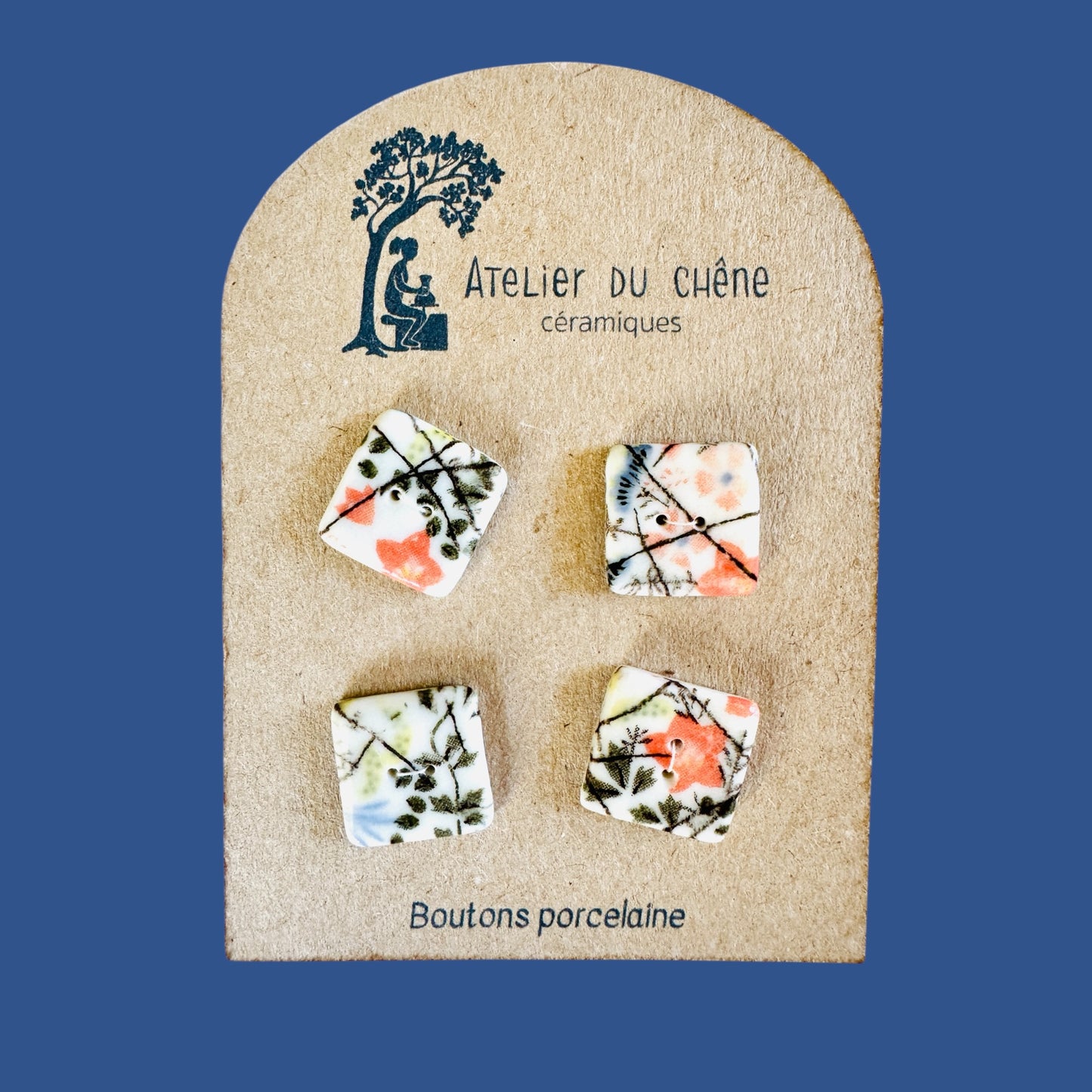 Boutons en porcelaine carrés