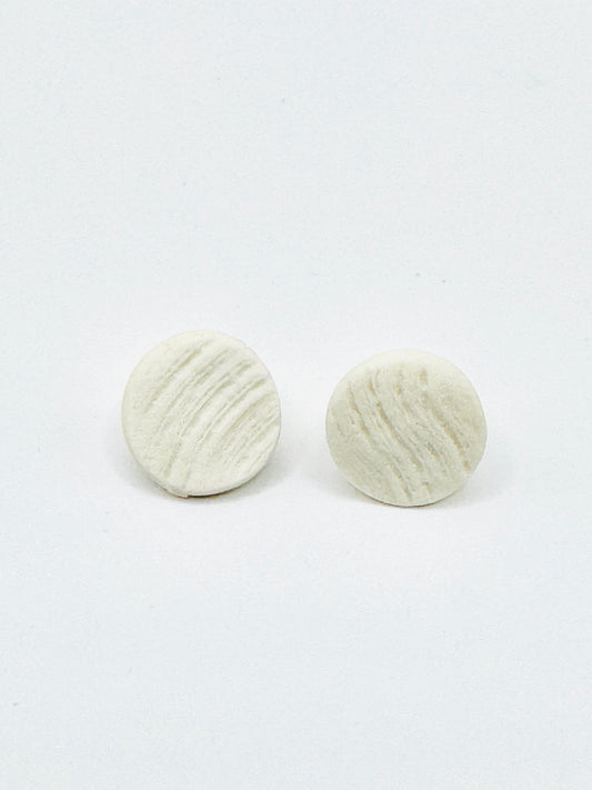 Puces d’oreilles en porcelaine