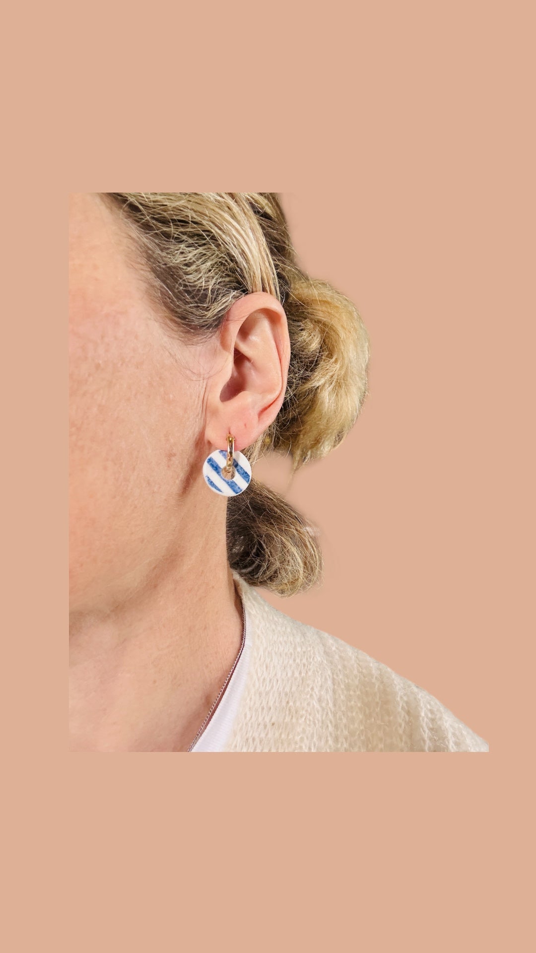 Boucles d'oreilles en porcelaine rayures bleues