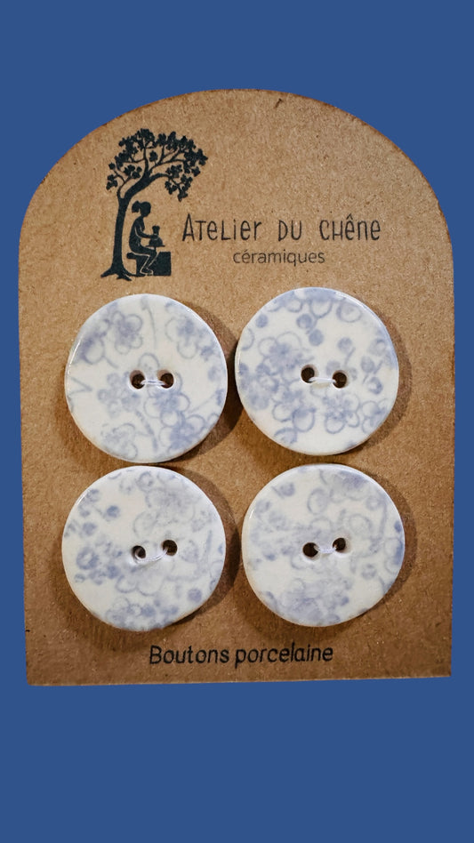 Boutons en porcelaine fleurs pales
